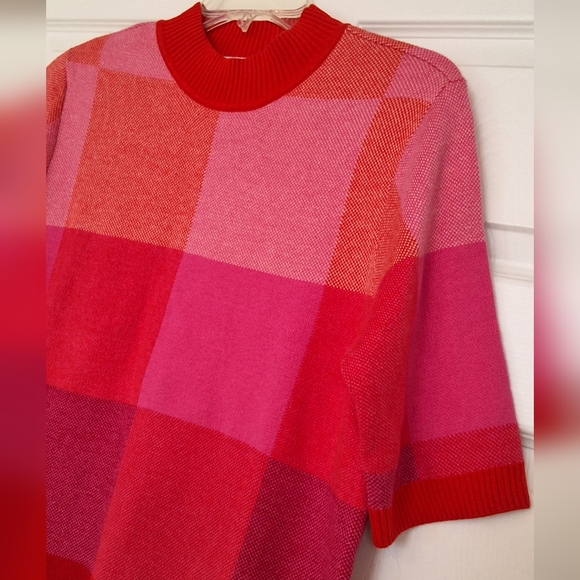 Isaac Mizrahi Live, Medium, Women's Mock Neck Color Block Sweater - Picture 3 of 6